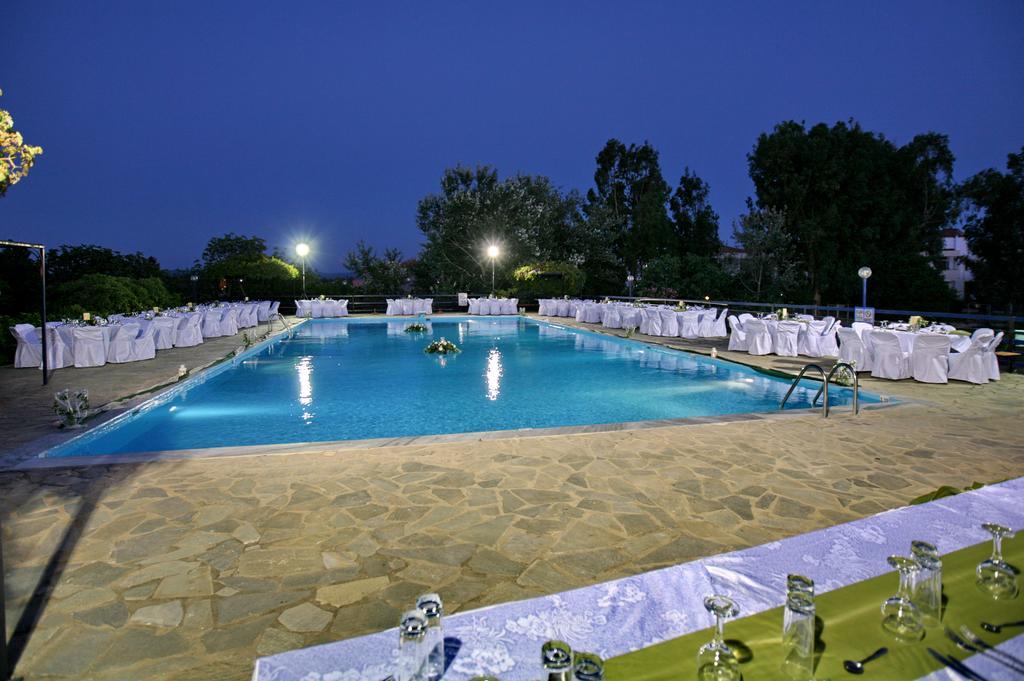 Hotel Pela Skala Kallonis Esterno foto