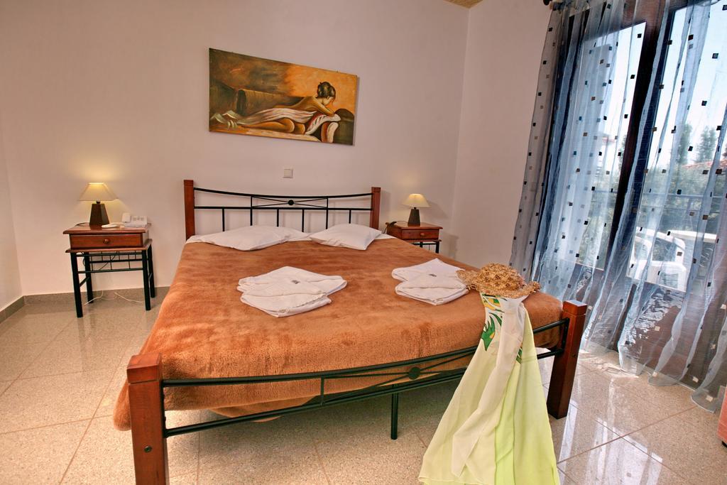 Hotel Pela Skala Kallonis Esterno foto