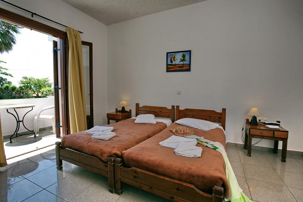 Hotel Pela Skala Kallonis Esterno foto