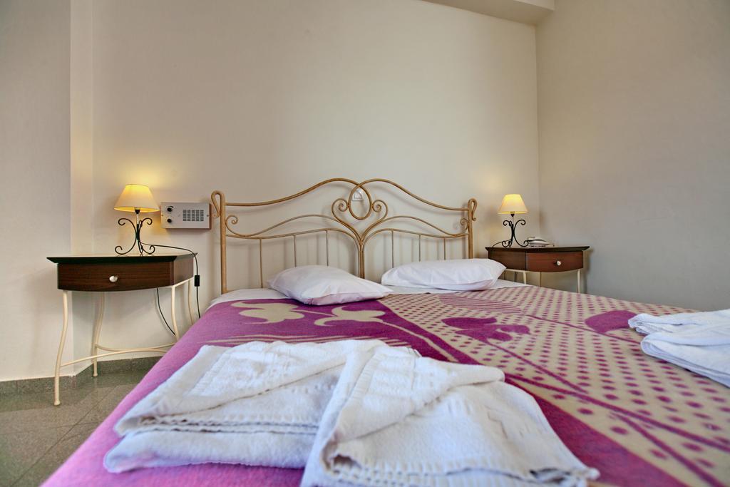 Hotel Pela Skala Kallonis Esterno foto