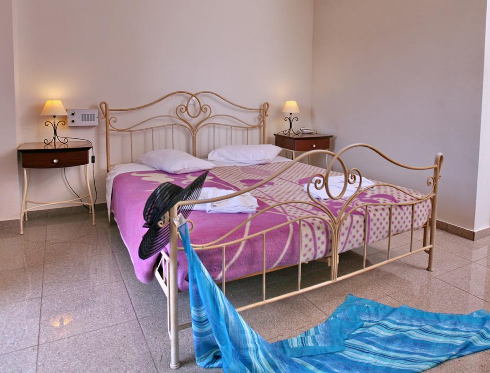 Hotel Pela Skala Kallonis Esterno foto