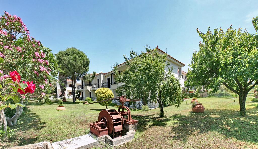 Hotel Pela Skala Kallonis Esterno foto